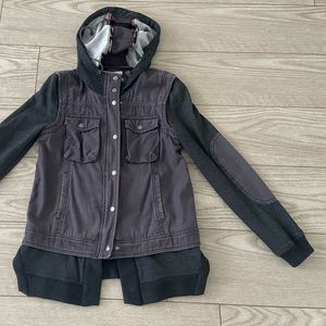 Free people women’s jacket. Size: XS